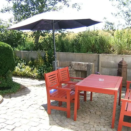 بيت ضيافة Svanfolk Holiday *
